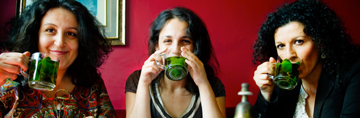 Vrouwen op café